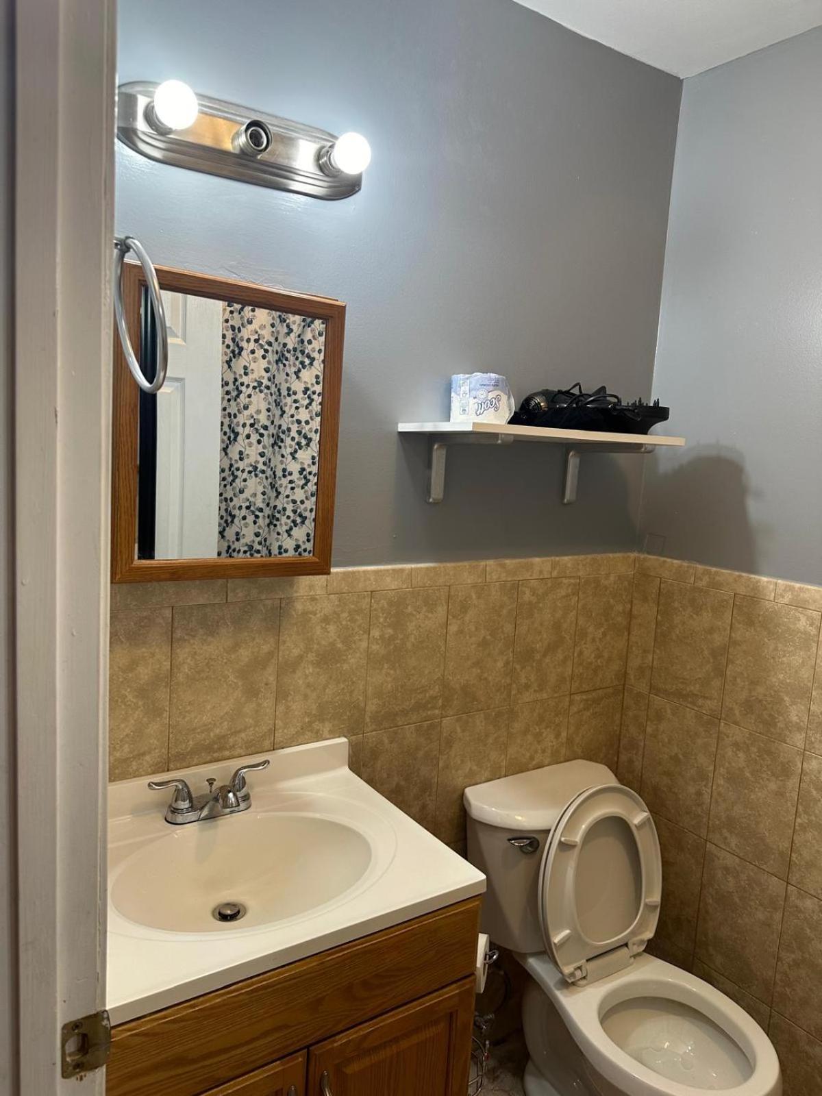 Divine Villa Guest House 65 Sherman 6Mins To Airport And 4Mins To Penn Station 纽瓦克 外观 照片