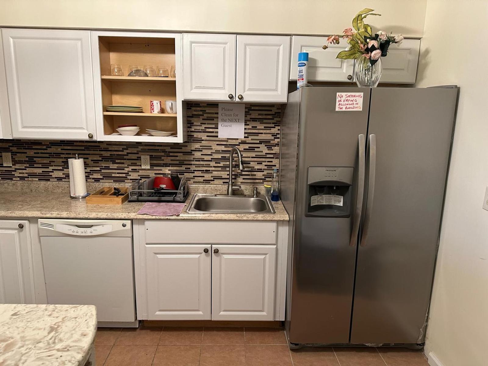 Divine Villa Guest House 65 Sherman 6Mins To Airport And 4Mins To Penn Station 纽瓦克 外观 照片